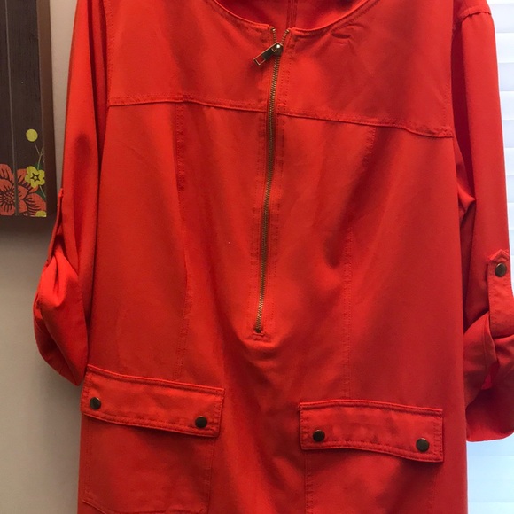 Orange Zipper dress with 2 pockets - Picture 2 of 2